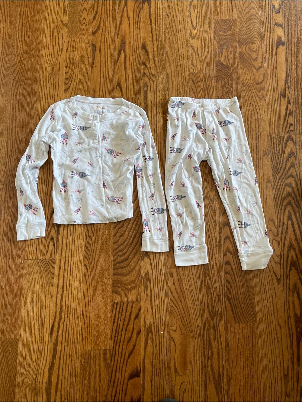 Petidoux rocket pajama set size 8